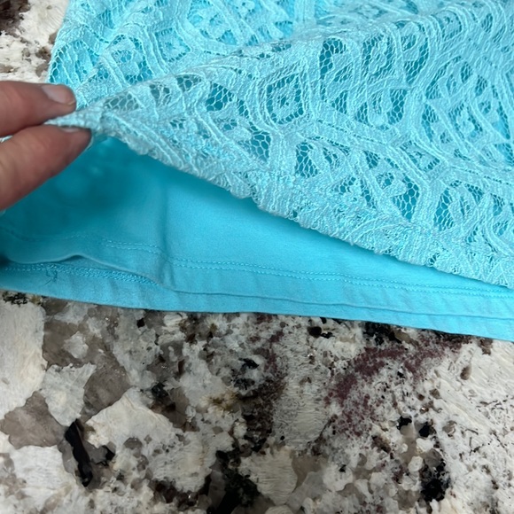 ✋🏻DONATING ✋🏻Beautiful Blue Tank Top with lace overlay - Picture 5 of 5